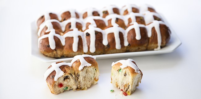 Easter-Catering_Band_HotCrossBuns